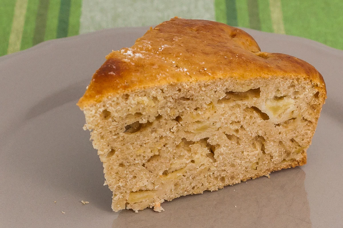 Photo de recette de gâteau facile aux pommes, rapide, fruits, bio, léger, de Kilomètre-0, blog de cuisine réalisée à partir de produits de saison et issus de circuits courts