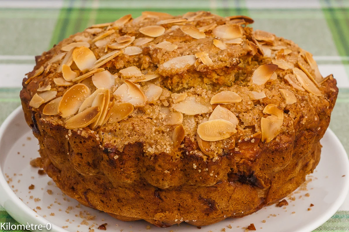 Photo de recette de gâteau facile, pommes, amandes, compote de pommes, rapide, dessert, goûter, healthy, léger, bio de Kilomètre-0, blog de cuisine réalisée à partir de produits de saison et issus de circuits courts
