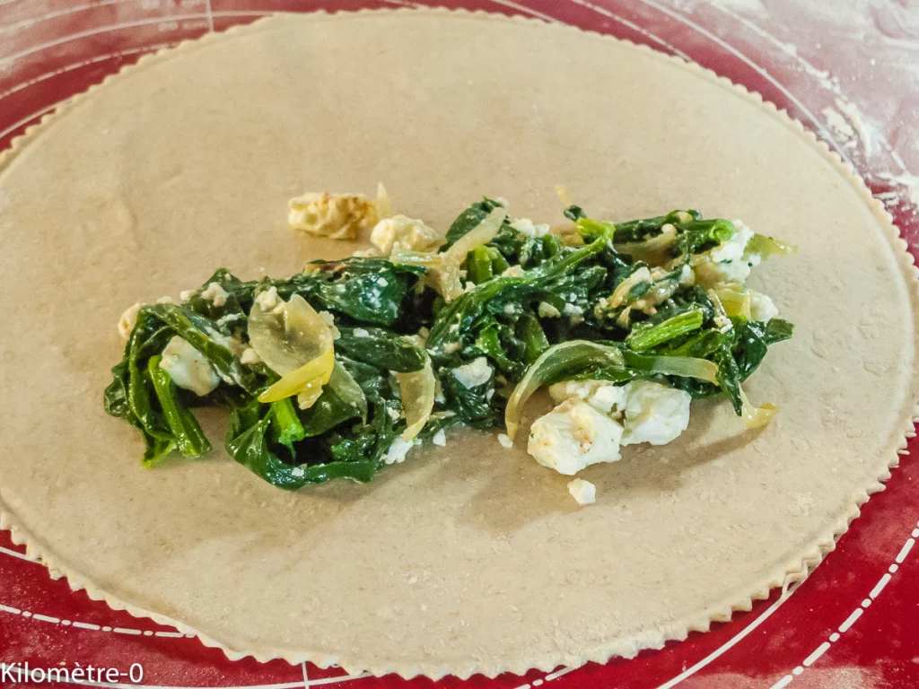 Gözleme, pain turc plat aux épinards et à la fêta - Étape 6