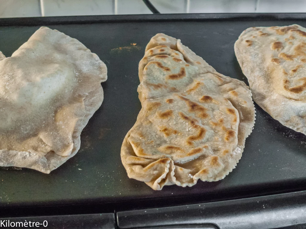 Gözleme, pain turc plat aux épinards et à la fêta - Étape 7