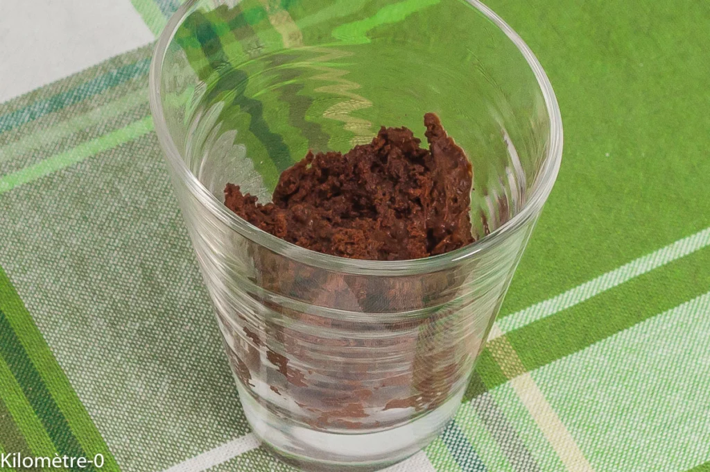 Gâteau au chocolat facile et anti gaspi - Étape 7