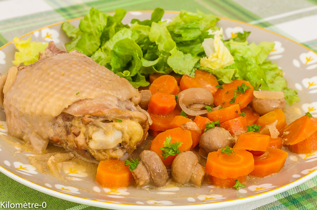 Photo de recette de poulet, carottes, champignons, facile, de Kilomètre-0, blog de cuisine réalisée à partir de produits de saison et issus de circuits courts