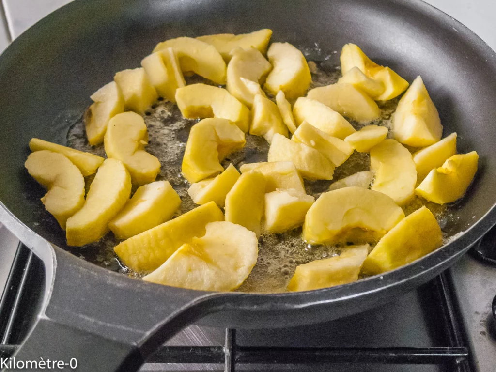 Biscuit moelleux aux pommes - Étape 3