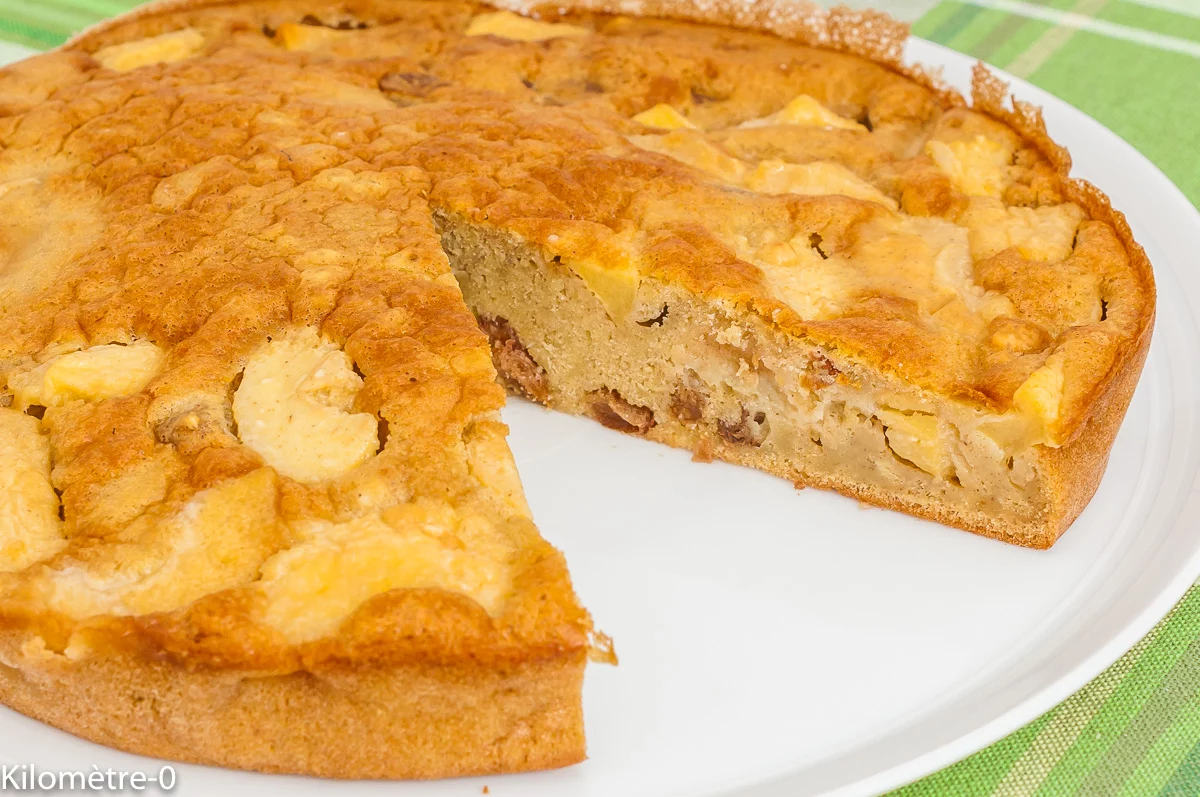 Photo de recette de gâteau, dessert, facile, pommes, raisins, bio, rapide, healthy, Kilomètre-0, blog de cuisine réalisée à partir de produits de saison et issus de circuits courts