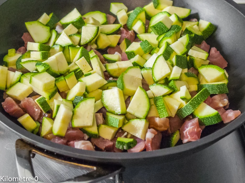 Cake aux lardons, courgettes et emmental - Étape 2