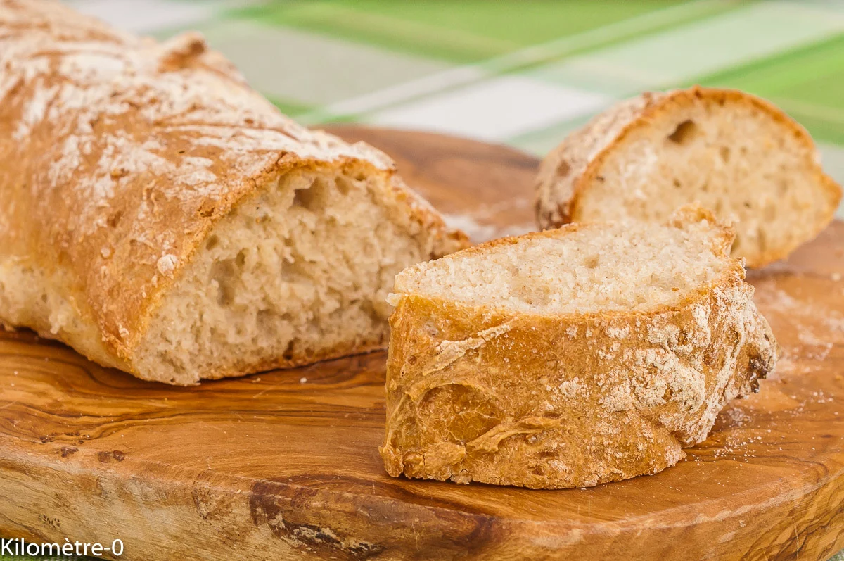 Photo de recette de pain, rapide, sans pétrissage, facile, bio, baguette maison, heathy, Kilomètre-0, blog de cuisine réalisée à partir de produits de saison et issus de circuits courts