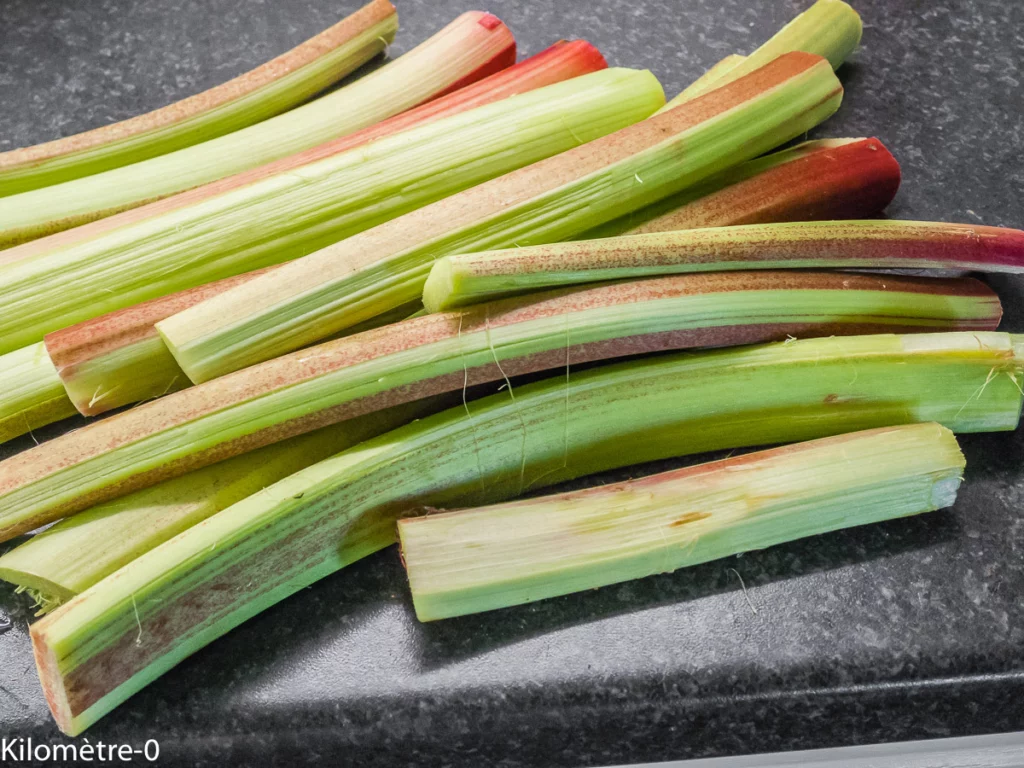 Gâteau rhubarbe, ricotta et amandes - Étape 1