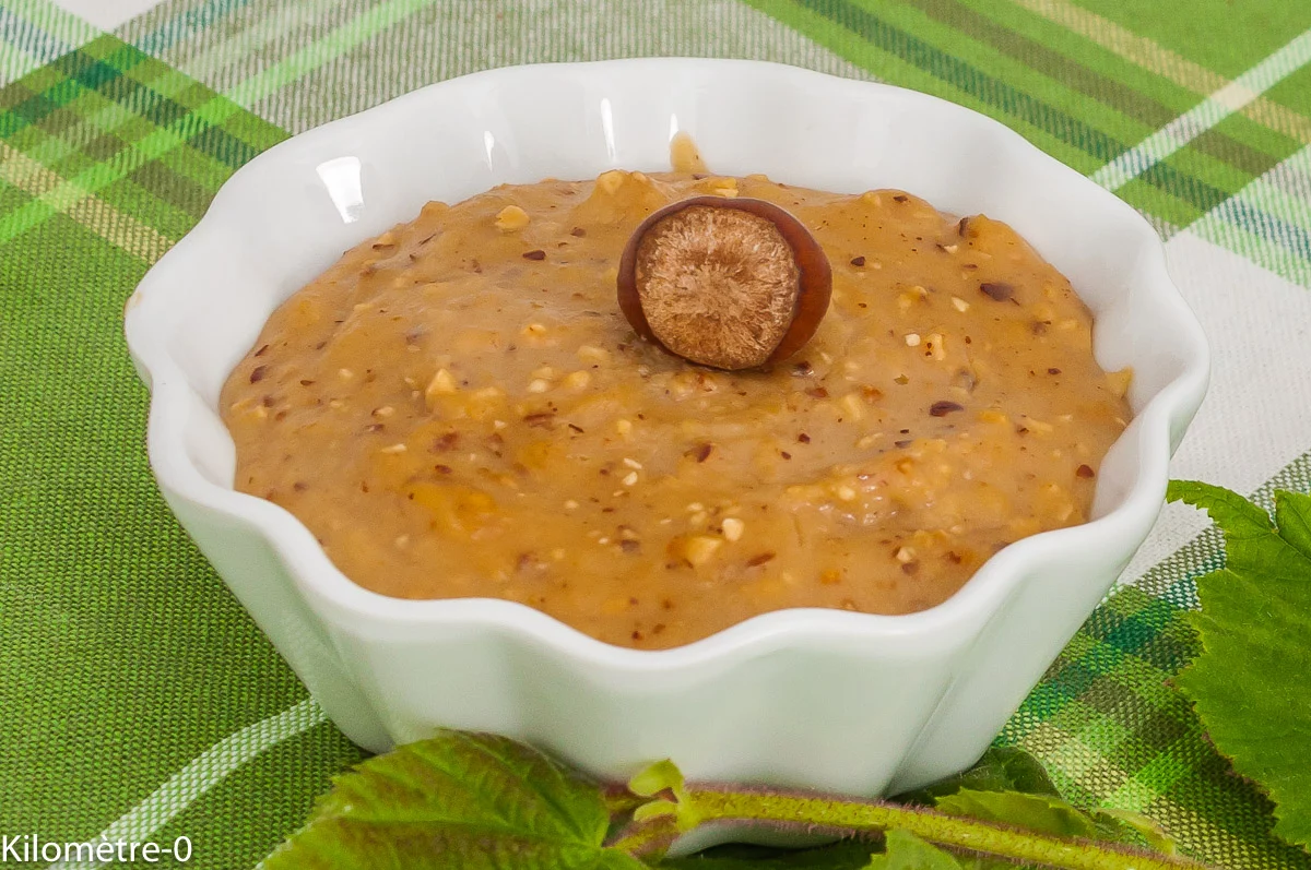 Photo de recette de crème dessert, lait, laitage, crème aux oeufs, pralin, praliné, bio, facile, rapide, healthy, Kilomètre-0, blog de cuisine réalisée à partir de produits de saison et issus de circuits courts