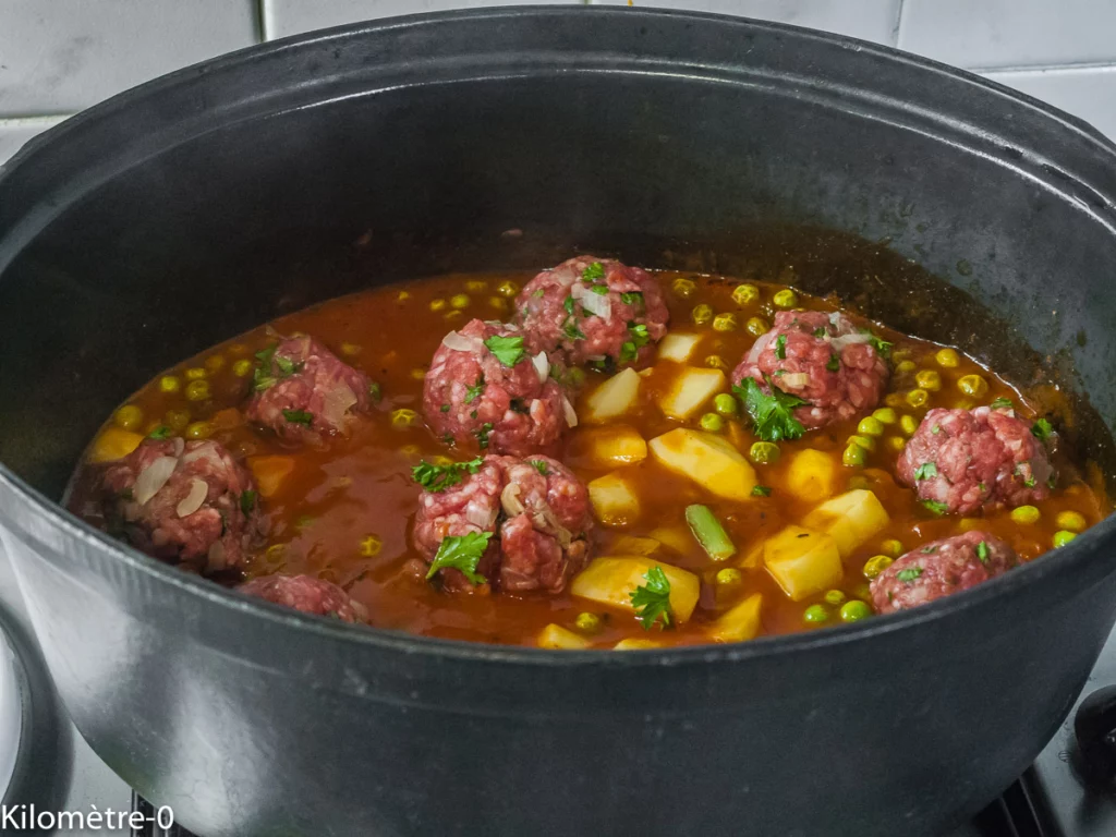 Tajine de kefta aux petits pois - Étape 11