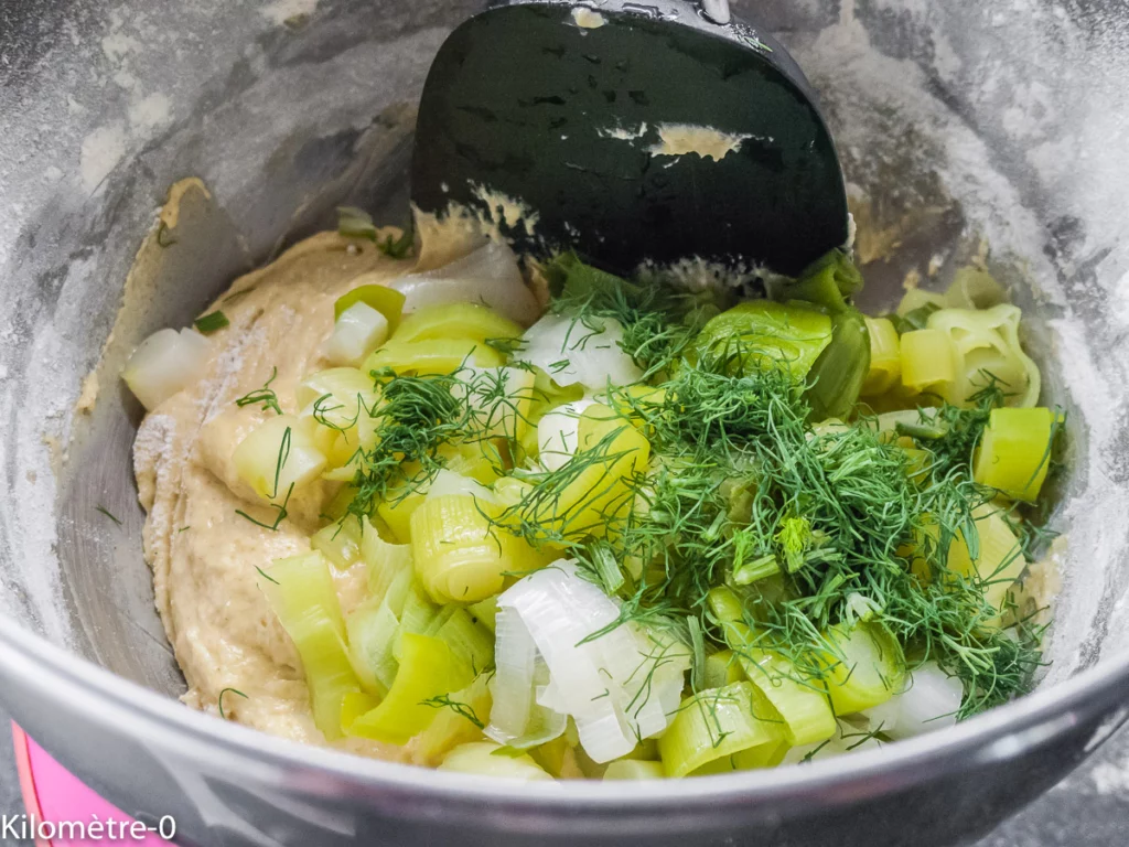 Cake salé aux poireaux nouveaux et aneth - Étape 6