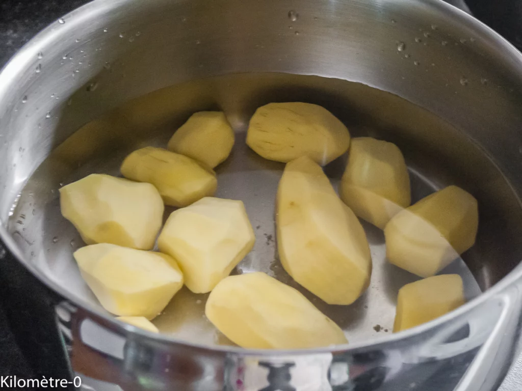 Saucisse, purée de pommes de terre maison - Étape 1