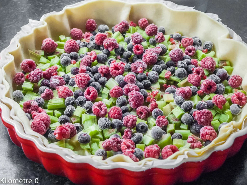 Tarte feuilletée à la rhubarbe et aux fruits rouges - Étape 5