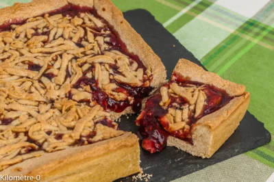 Photo de recette de mderbel, gâteau, dessert, cuisine algérienne, Algérie, Maghreb, confiture, fruits rouges, 4 saisons, facile, cuisine du monde, bio, rapide deKilomètre-0, blog de cuisine réalisée à partir de produits de saison et issus de circuits courts