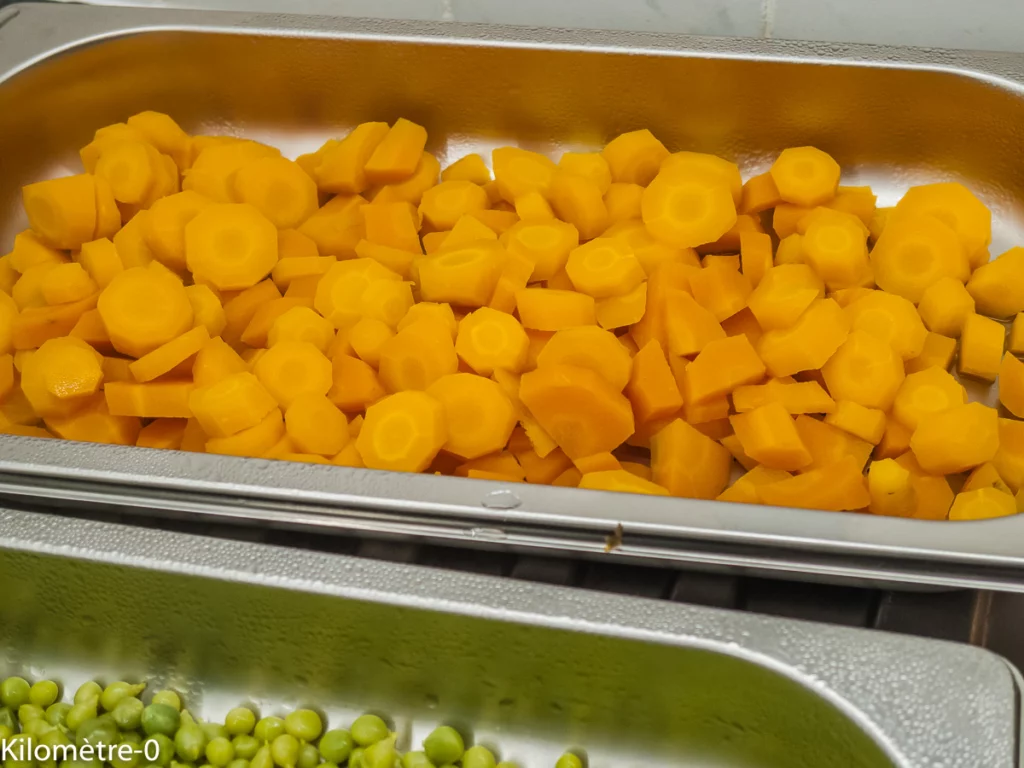 Salade de pâtes de sarrasin aux petits pois, carottes, radis et betteraves - Étape 3