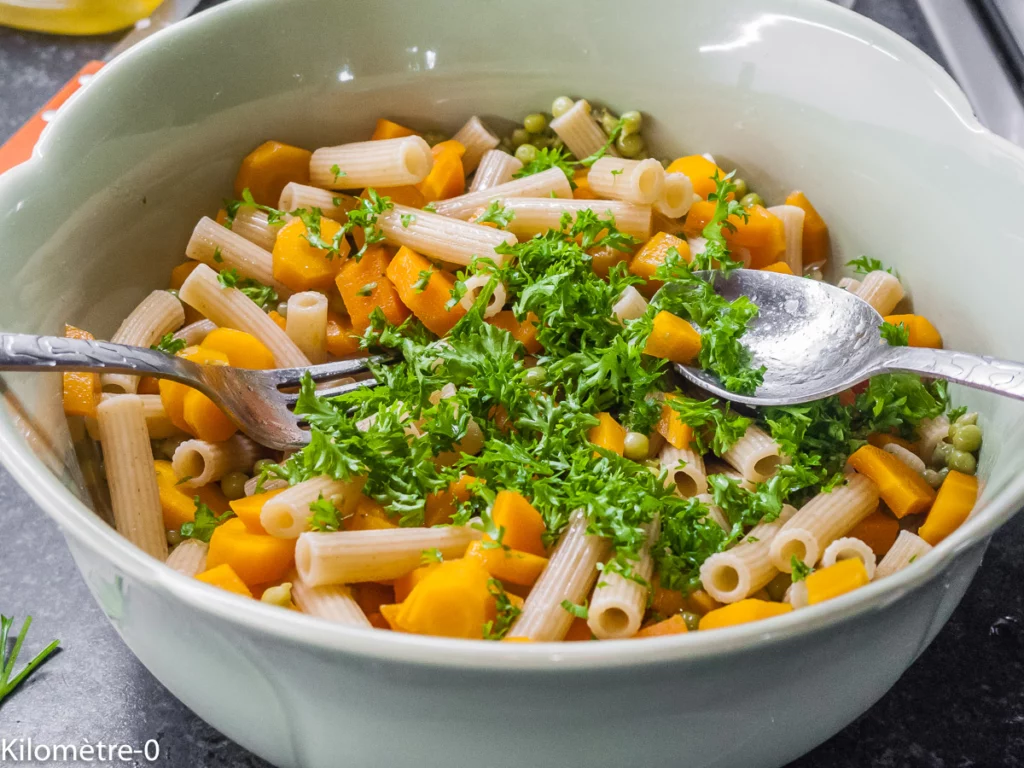 Salade de pâtes aux légumes et oeufs - Étape 10