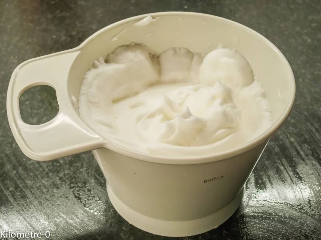 Gâteau de Noël roulé aux noix (Croatie) - Étape 9