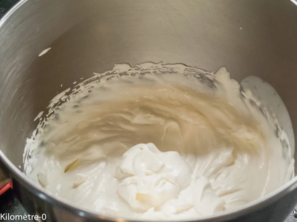 Gâteau d&rsquo;anniversaire fraises chantilly - Étape 9
