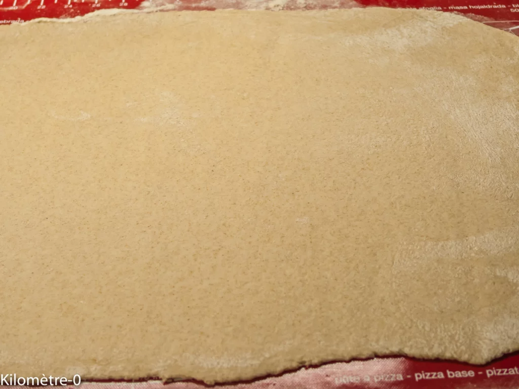 Pizza au thon, olives et fromage - Étape 2