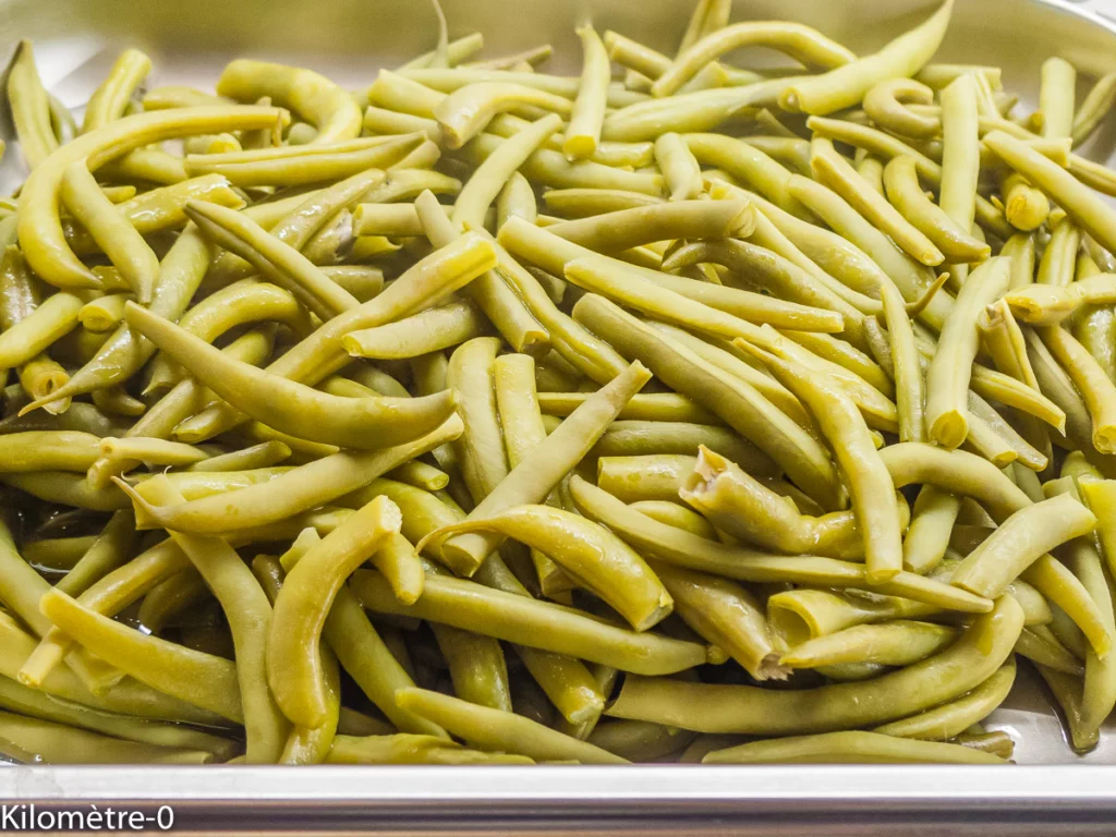 Salade de haricots verts, poivrons, pommes de terre et oeufs - Étape 3