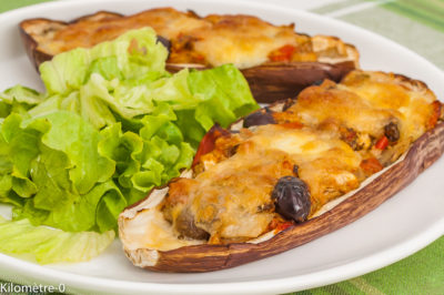 Photo de recette d'aubergines, légumes farcis, olives, mozzarella, végétarienne, healthy, été, automne,  Kilomètre-0, blog de cuisine réalisée à partir de produits de saison et issus de circuits courts