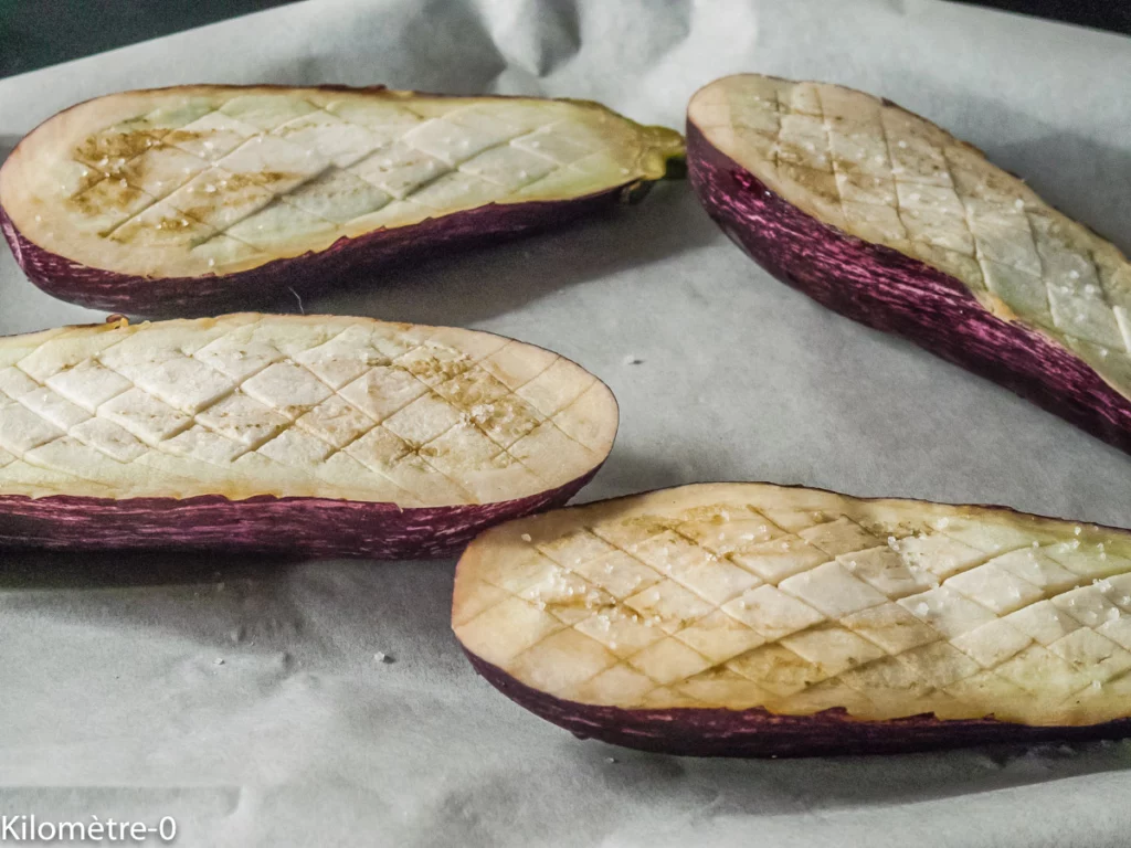 Aubergines farcies aux petits pois, sarrasin et yaourt - Étape 1