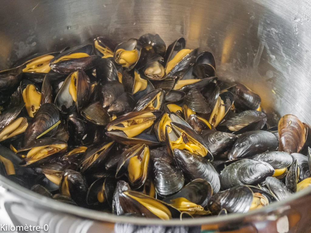 Salade de moules aux pommes de terre et tomates - Étape 2
