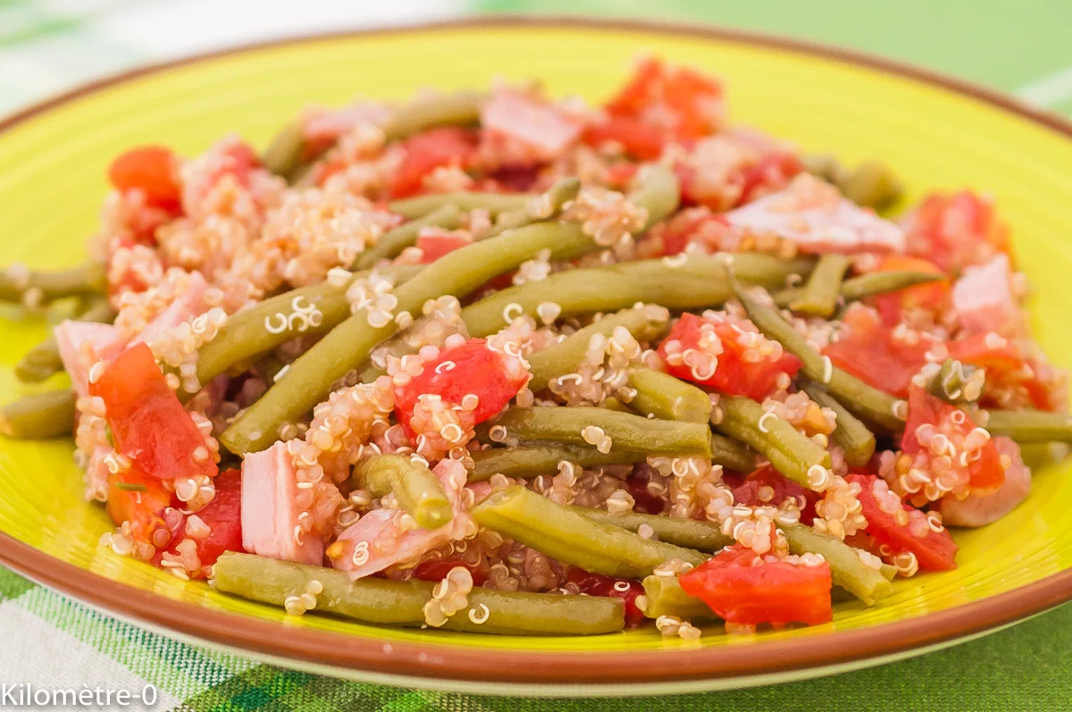Photo de recette de salade composée, quinoa, jambon, haricots verts, tomates, légumes, healthy, légère, Kilomètre-0, blog de cuisine réalisée à partir de produits de saison et issus de circuits courts