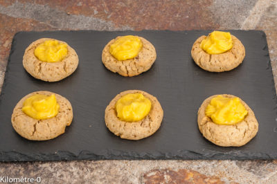 Photo de recette de biscuits, noix, citron, petits gâteaux, cake, lemon curd, gâteaux fourrés, bio, facile, healthy, Kilomètre-0, blog de cuisine réalisée à partir de produits de saison et issus de circuits courts