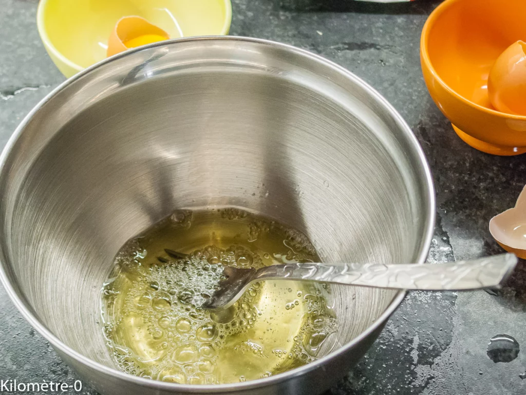Oeuf dans un nid de pâtes sur un lit d&rsquo;épinards - Étape 11