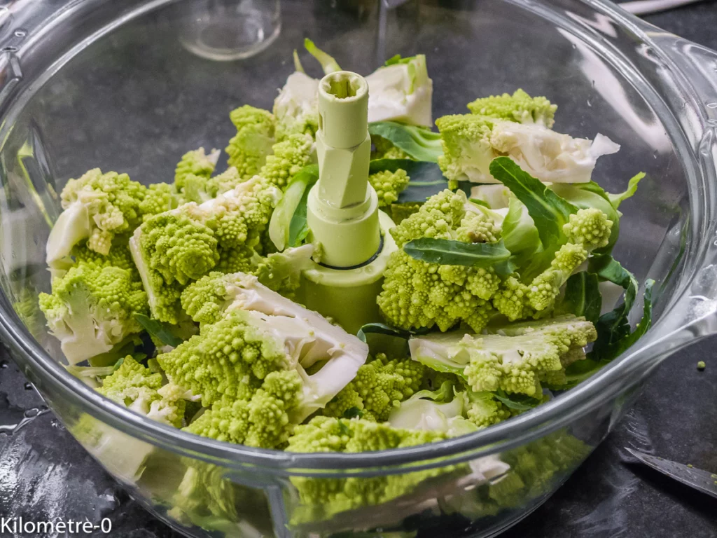 Pizza de chou romanesco au chorizo et crevettes - Étape 2