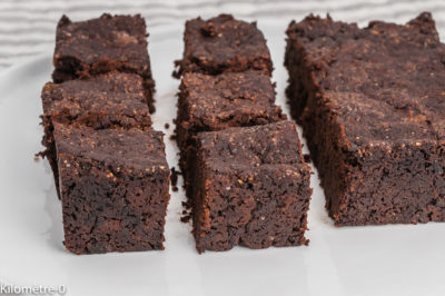 Photo de recette de brownie, dessert, américain, légumes, sans beurre, patate douce, beurre de cacahuètes, arachide, facile, fondant, bio, ultra fondant Kilomètre-0, blog de cuisine réalisée à partir de produits de saison et issus de circuits courts