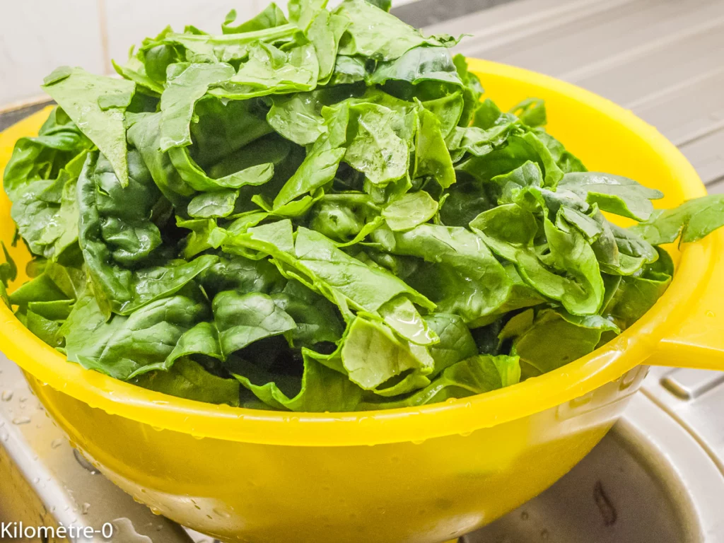 Omelette aux épinards et à la fourme d&rsquo;Ambert au four - Étape 1