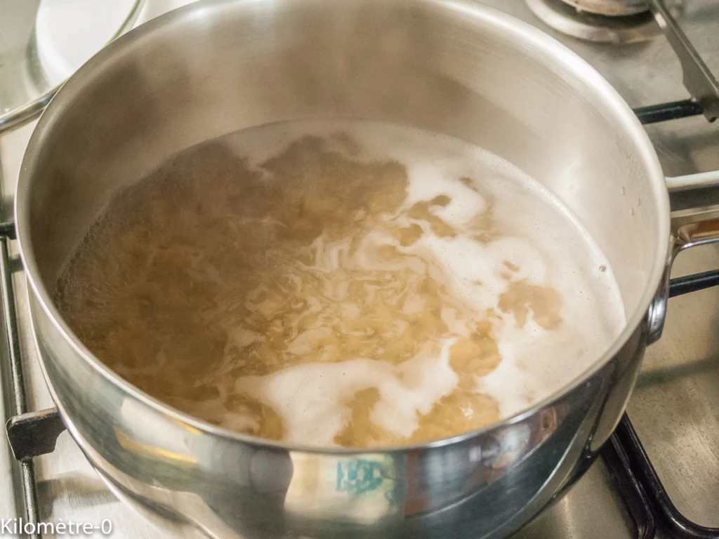 Salade de pâtes aux haricots rouges, sardines et brocolis - Étape 3