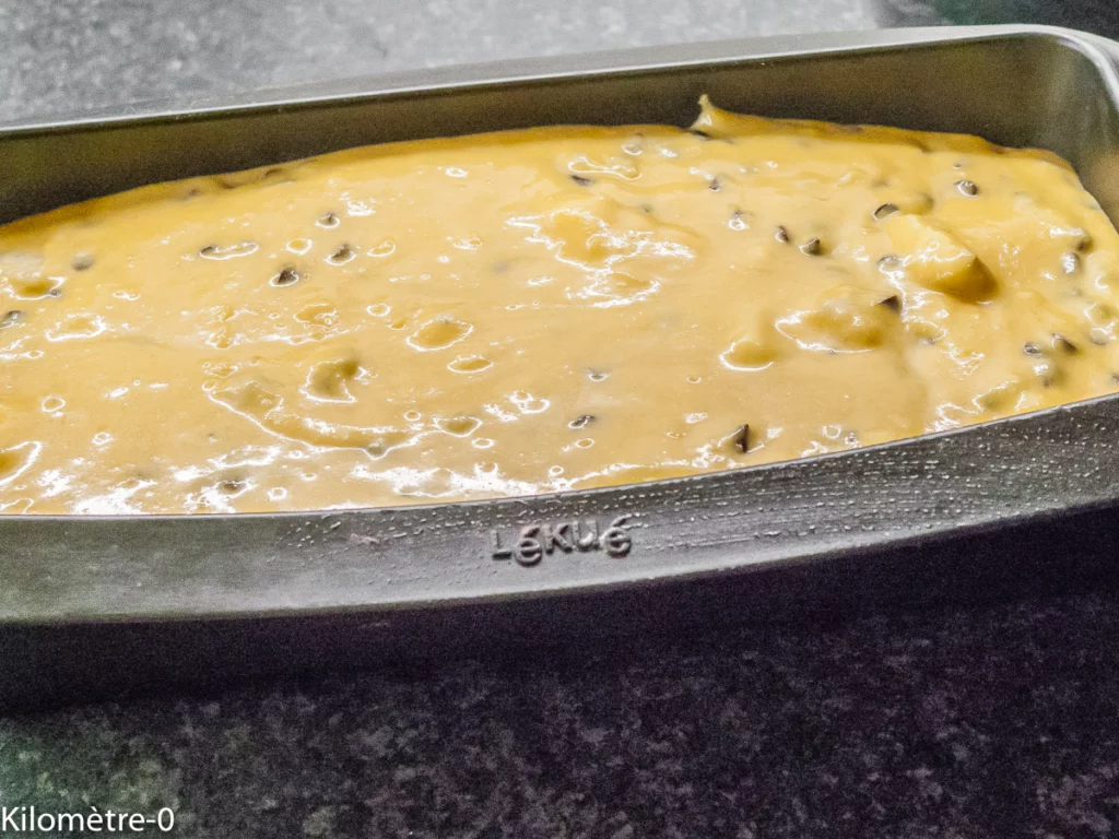 Gâteau du matin à la farine de pois chiches, poires et chocolat - Étape 7