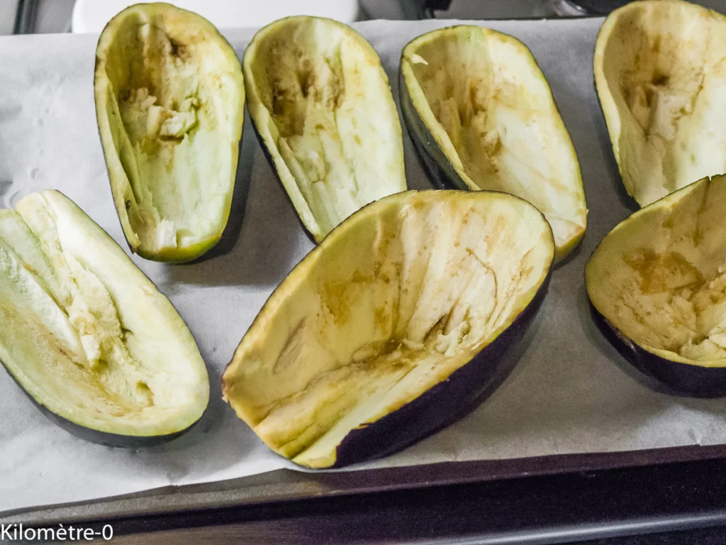 Aubergines farcies aux olives et à la fêta - Étape 1