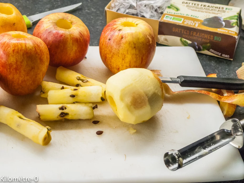Compote de pommes aux dattes - Étape 1
