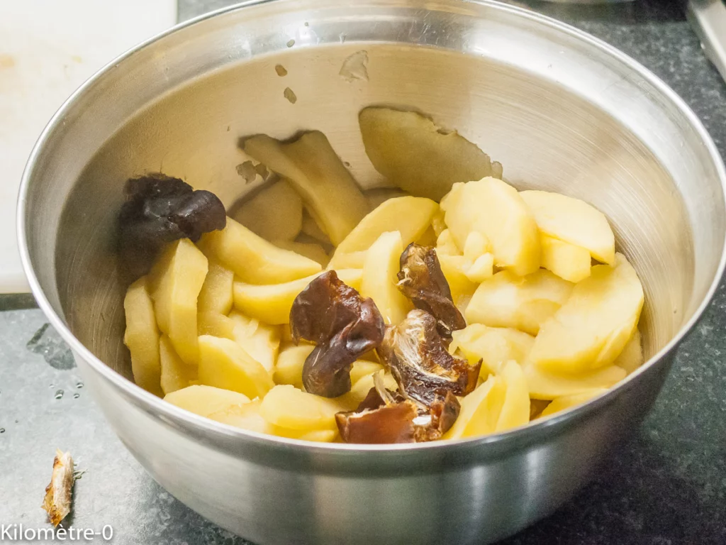 Compote de pommes aux dattes - Étape 3