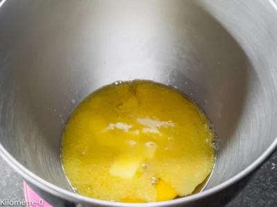 Préparation de gâteau du matin aux noix et aux poires, étape 2 sur 11