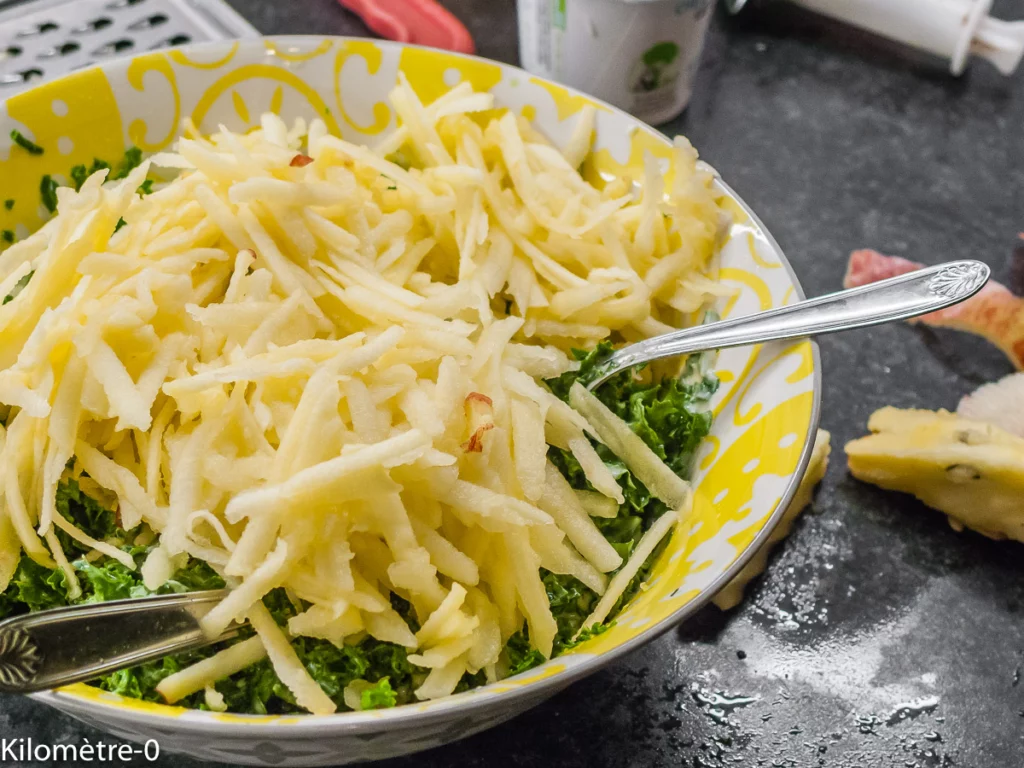 Burger au chou kale, pommes et fromage - Étape 3