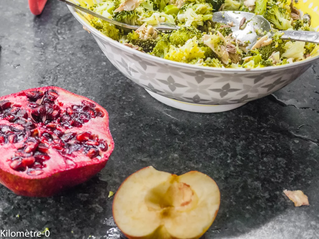 Salade de brocolis, maquereau et grenade - Étape 4