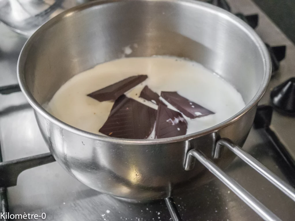 Gaufres aux poires, sauce chocolat - Étape 7