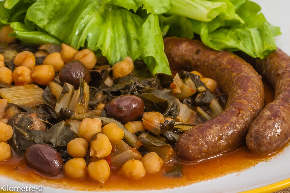 Photo de recette de merguez, pois chiche, épices, blettes, olives, facile, bio, automne, hiver, Kilomètre-0, blog de cuisine réalisée à partir de produits de saison et issus de circuits courts
