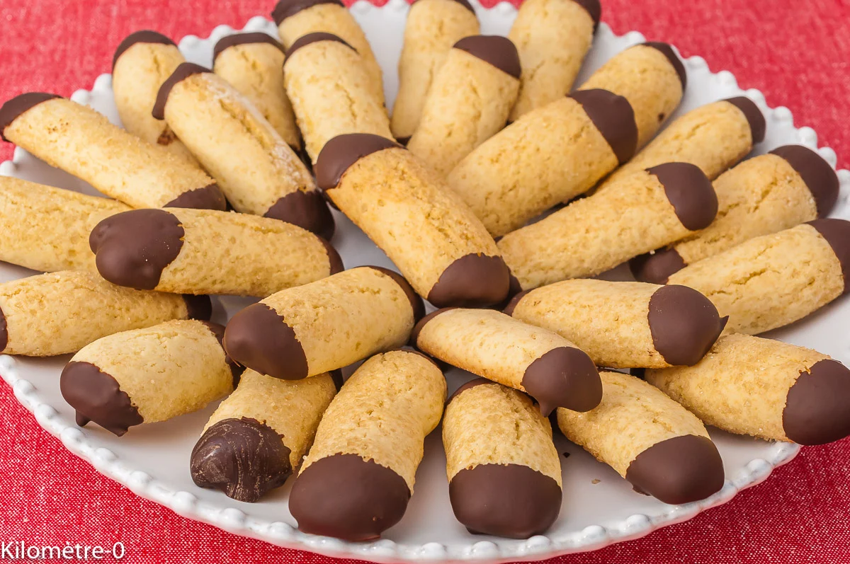 Photo de recette de biscuits, bredel, Alsace, petits gâteaux, vanille, chocolat, facile, économique, bio, Kilomètre-0, blog de cuisine réalisée à partir de produits de saison et issus de circuits courts
