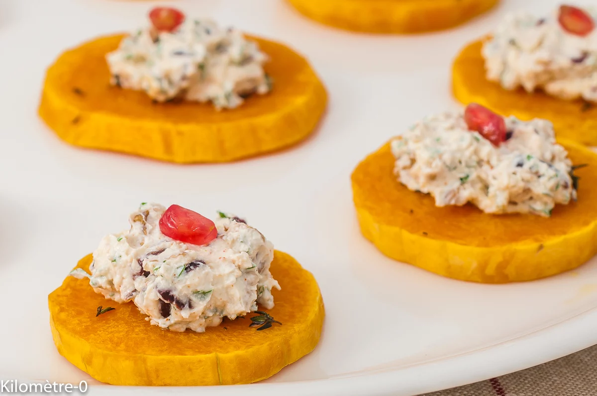 Photo de recette de canapé, butternut, cranberries, noix, végétarien, apéro, facile, légumes, courge, bio, facile, Kilomètre-0, blog de cuisine réalisée à partir de produits de saison et issus de circuits courts