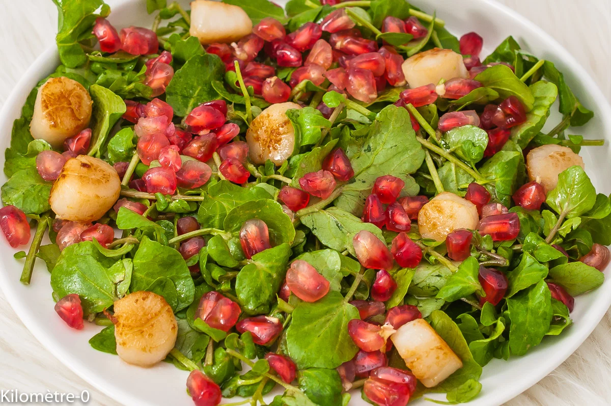 Photo de recette de salade, salade composée, pétoncles, saint jacques, grenade, cresson, facile, léger, healthy, rapide, Kilomètre-0, blog de cuisine réalisée à partir de produits de saison et issus de circuits courts