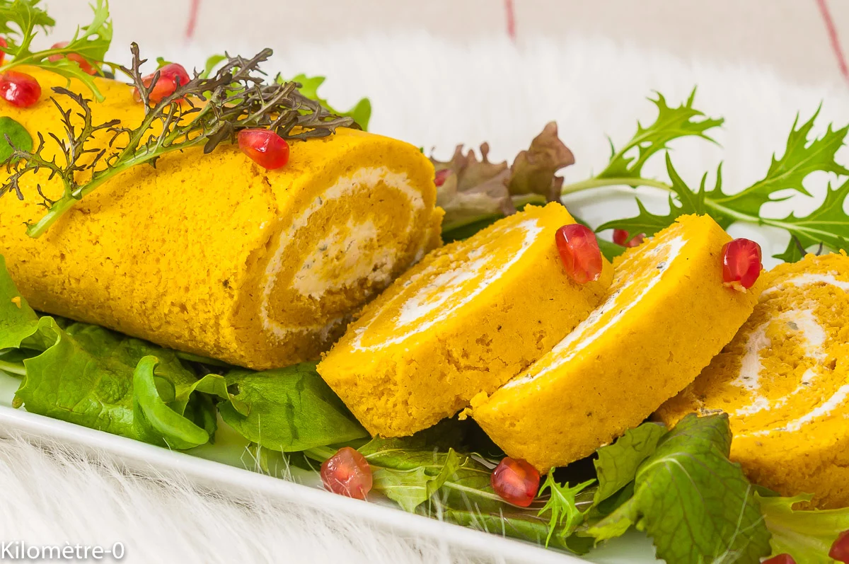 Photo de recette de bûche salée, potimarron, courge, Noël, fromage frais, facile, apéro, Kilomètre-0, blog de cuisine réalisée à partir de produits de saison et issus de circuits courts