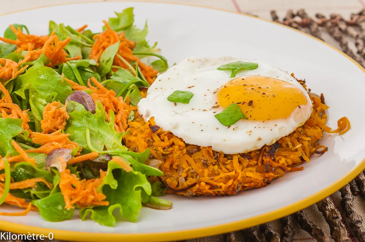 Photo de recette de röstis, paillasson, patates douces, oeuf, oeuf sur le plat, cuisine végétarienne, healthy, automne, hiver, légère, bio Kilomètre-0, blog de cuisine réalisée à partir de produits de saison et issus de circuits courts