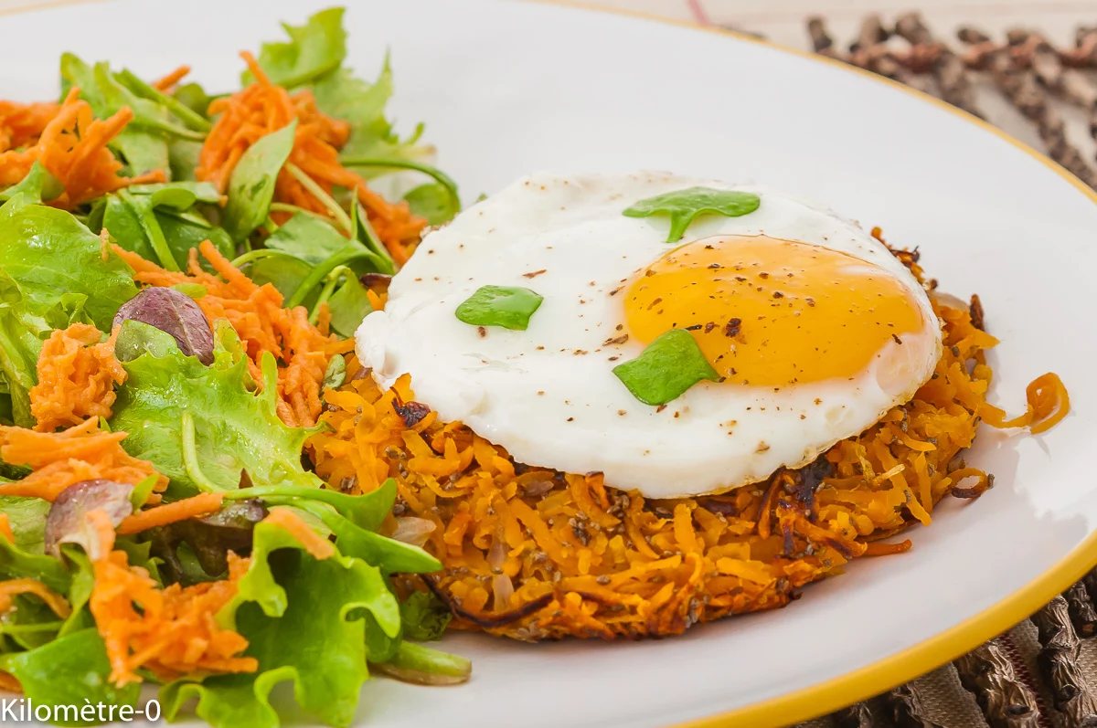 Photo de recette de röstis, paillasson, patates douces, oeuf, oeuf sur le plat, cuisine végétarienne, healthy, automne, hiver, légère, bio Kilomètre-0, blog de cuisine réalisée à partir de produits de saison et issus de circuits courts