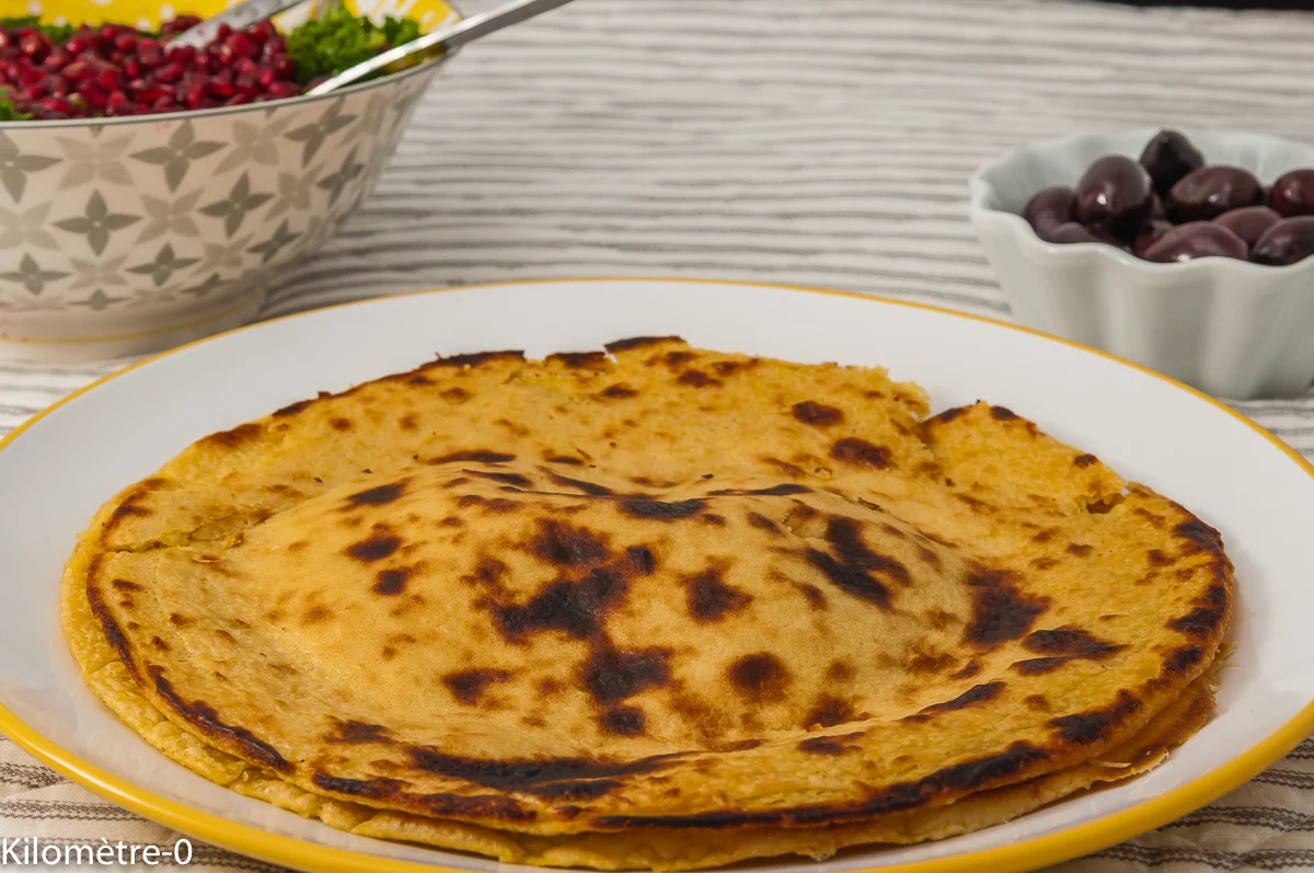 Photo de recette de socca, niçoise, monegasque, crêpes, farine de pois chiches, pois chiches, bio, facile, économique, régionale, Kilomètre-0, blog de cuisine réalisée à partir de produits de saison et issus de circuits courts