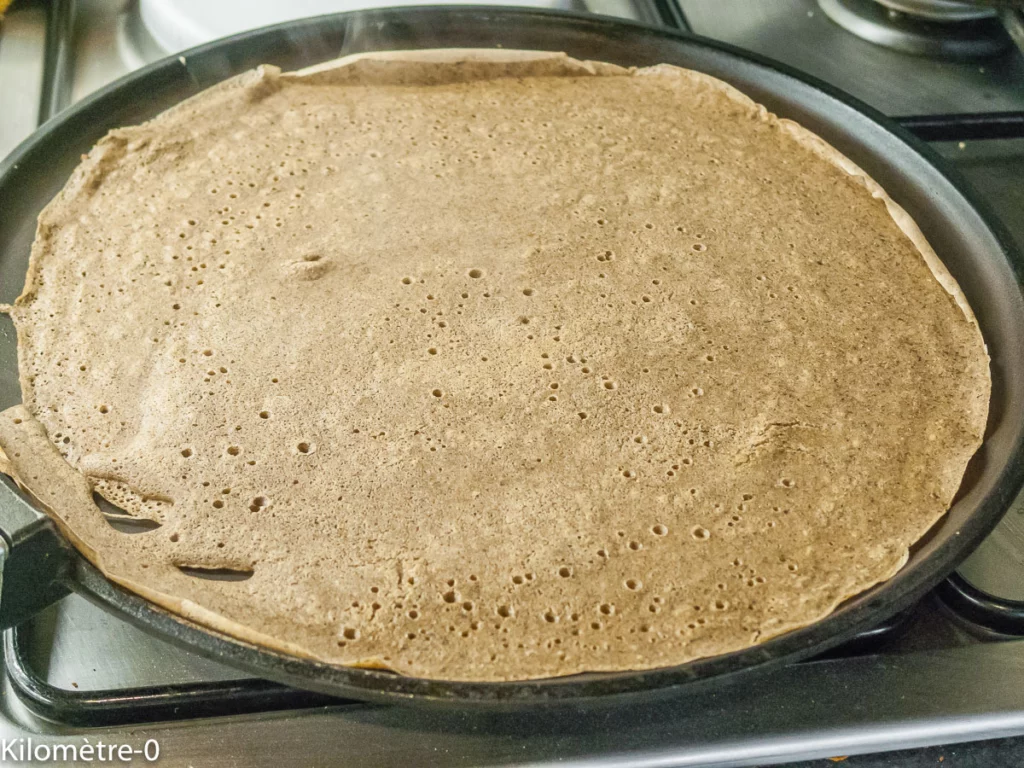 Galettes bretonnes farcies aux cèpes, béchamel au sarrasin - Étape 1